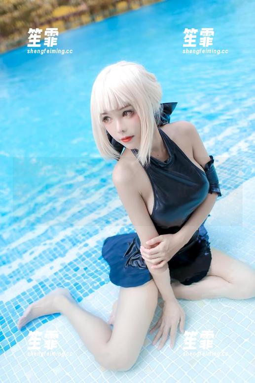 这组Kitkat Cosplay女王的cos作品，图片中每个细节都耐人寻味，让我越看越想…